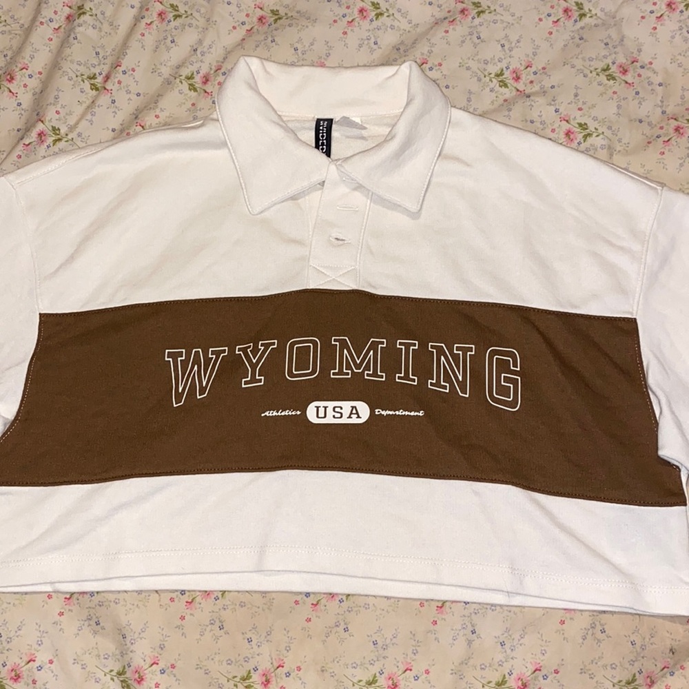 H&M cropped long sleeve shirt